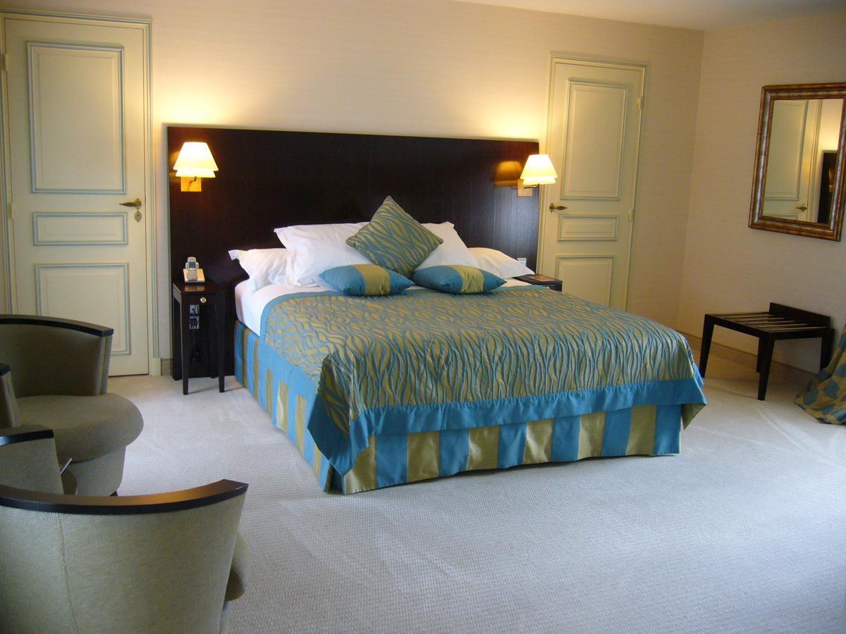 Au Grand Hotel De Sarlat - Pavillon De Selves Екстер'єр фото