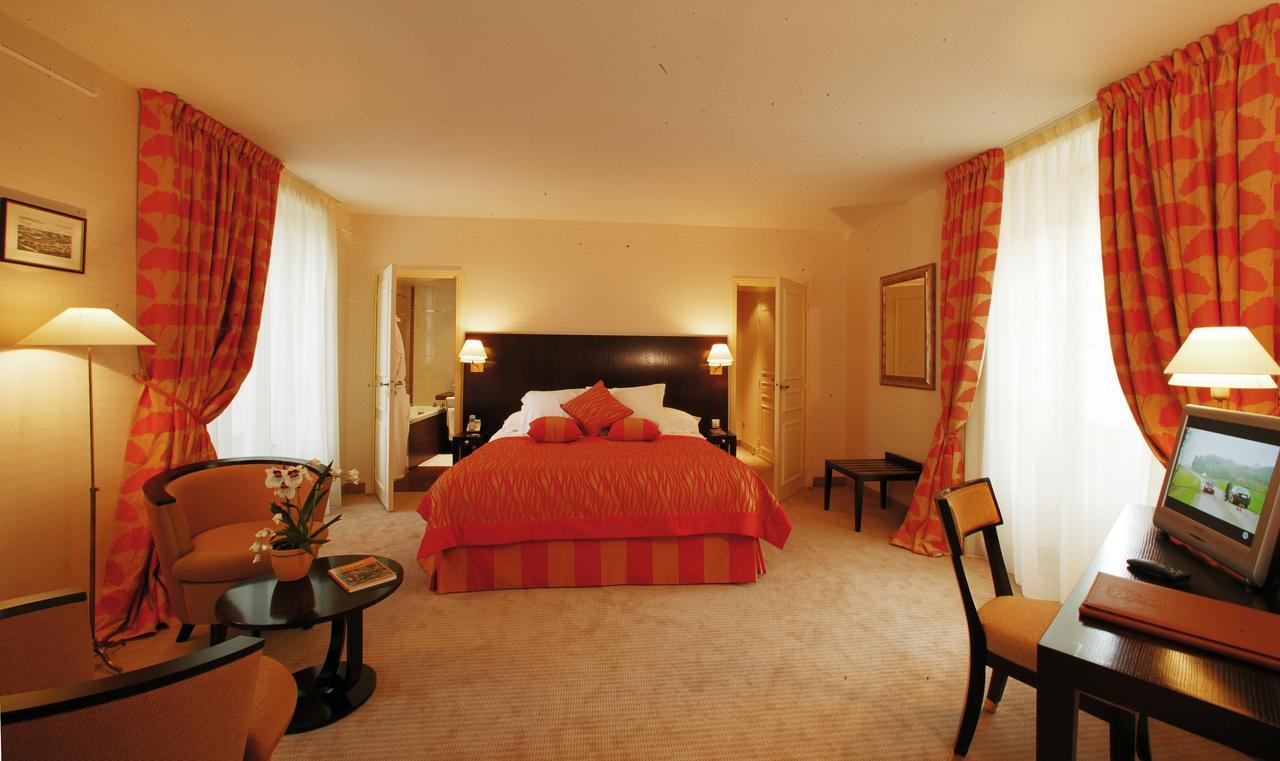 Au Grand Hotel De Sarlat - Pavillon De Selves Екстер'єр фото