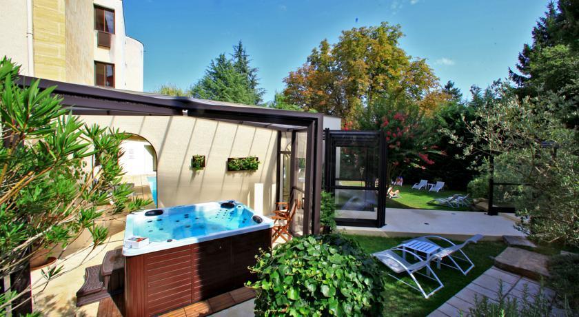 Au Grand Hotel De Sarlat - Pavillon De Selves Екстер'єр фото